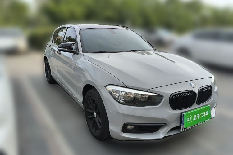 Used BMW 1 Series 2016 118i Leading Model Front Right 45 Deg