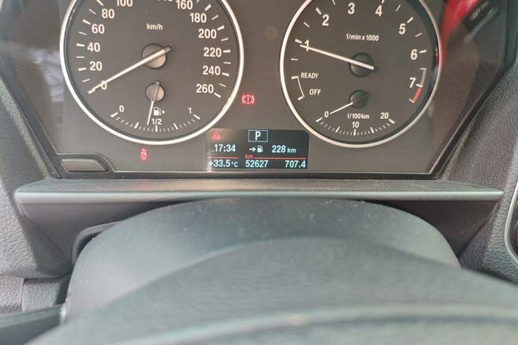Used BMW 1 Series 2016 118i Leading Model Odometer Close Up