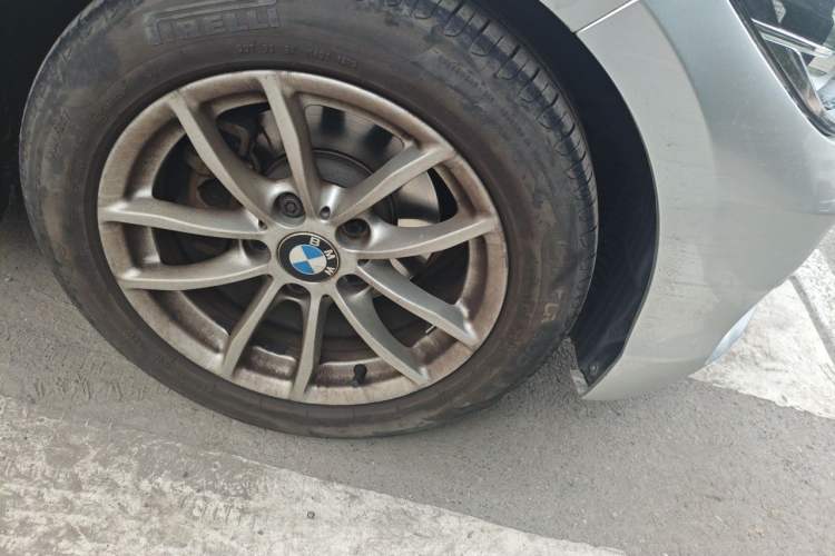 Used BMW 1 Series 2016 118i Leading Model Right Front Wheel Hub