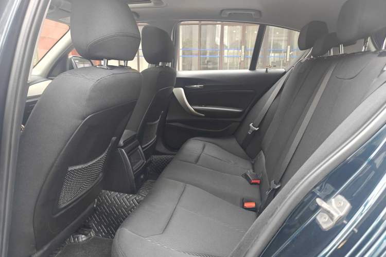 Used BMW 1 Series 2016 118i Leading Model Interior 3