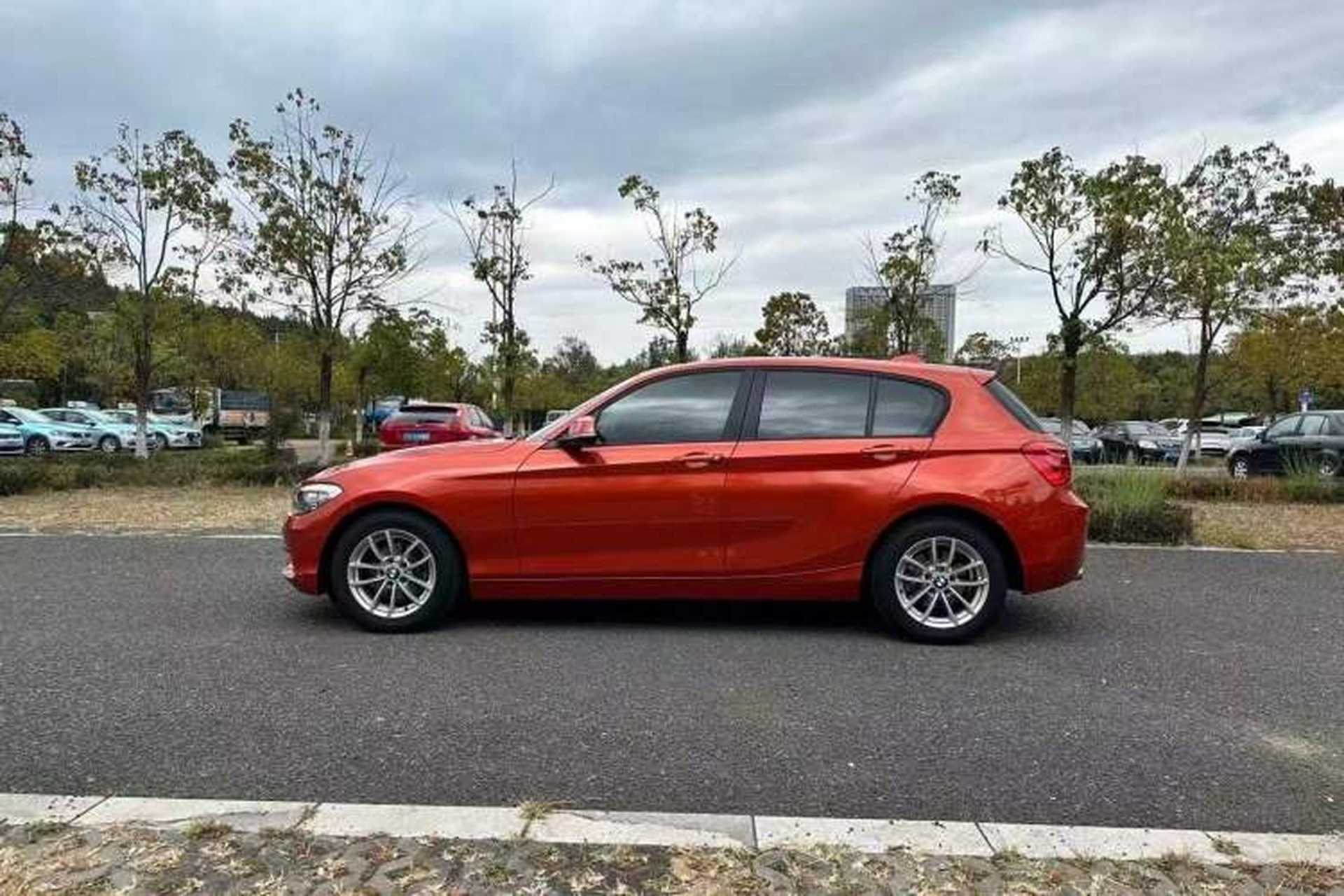 Used BMW 1 Series 2016 118i Leading Model Exterior 3