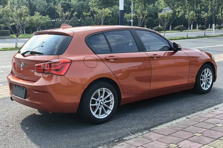 Used BMW 1 Series 2016 118i Leading Model Exterior 3