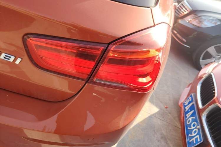Used BMW 1 Series 2016 118i Leading Model Exterior 3