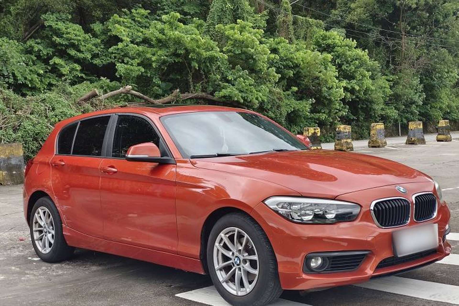 Used BMW 1 Series 2016 118i Leading Model Exterior 4
