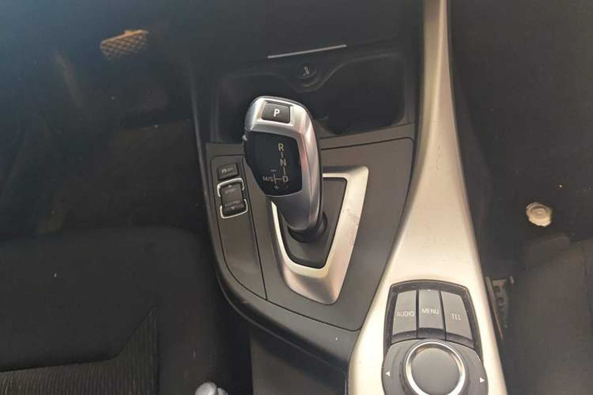 Used BMW 1 Series 2016 118i Leading Model Gear Lever