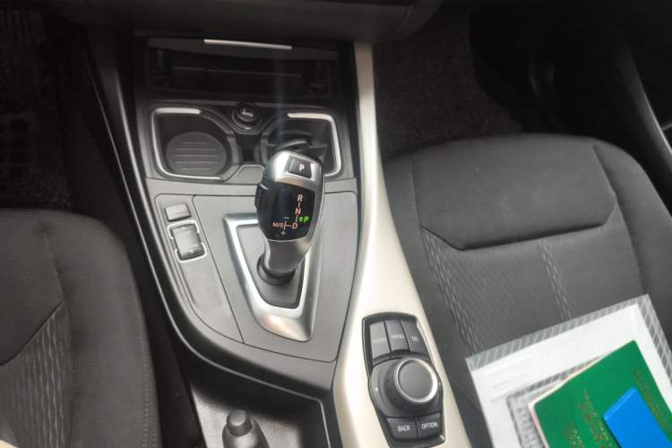 Used BMW 1 Series 2016 118i Leading Model Gear Lever