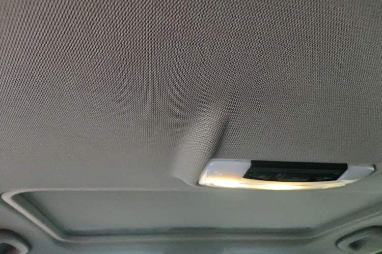 Used BMW 1 Series 2016 118i Leading Model Headliner