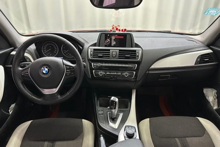 Used BMW 1 Series 2016 118i Urban Design Package Interior 1