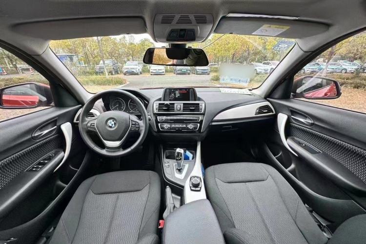 Used BMW 1 Series 2016 118i Leading Model Interior 1