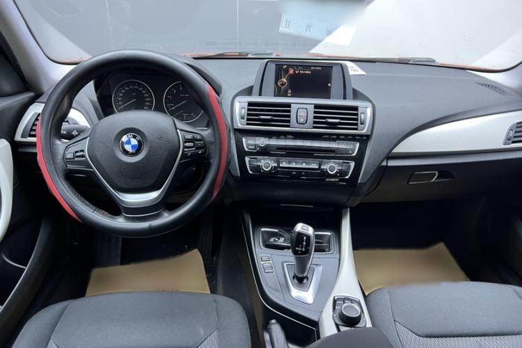 Used BMW 1 Series 2016 118i Leading Model Interior 1