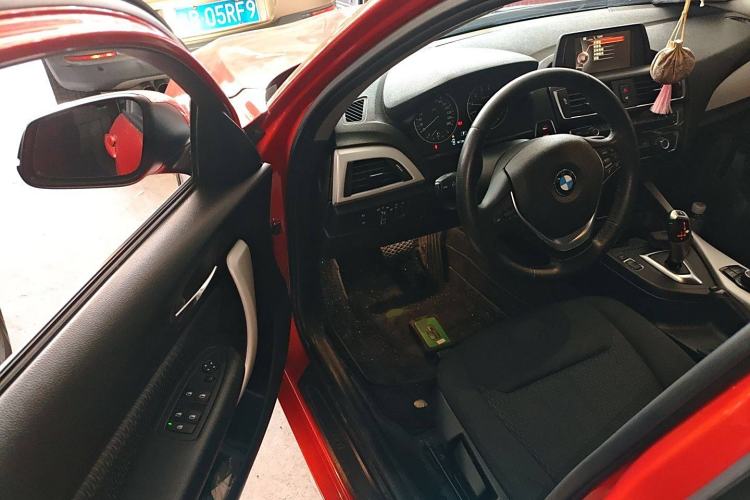 Used BMW 1 Series 2016 118i Leading Model Interior 1