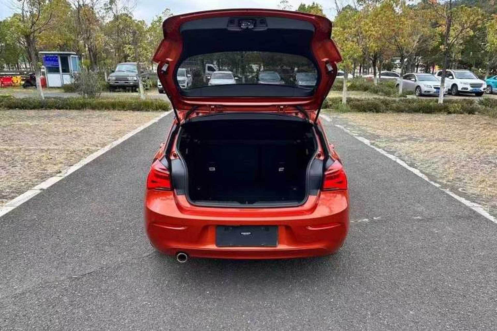 Used BMW 1 Series 2016 118i Leading Model Interior 4