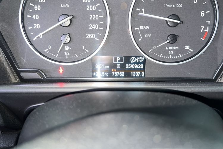 Used BMW 1 Series 2016 118i Urban Design Package Odometer Close Up