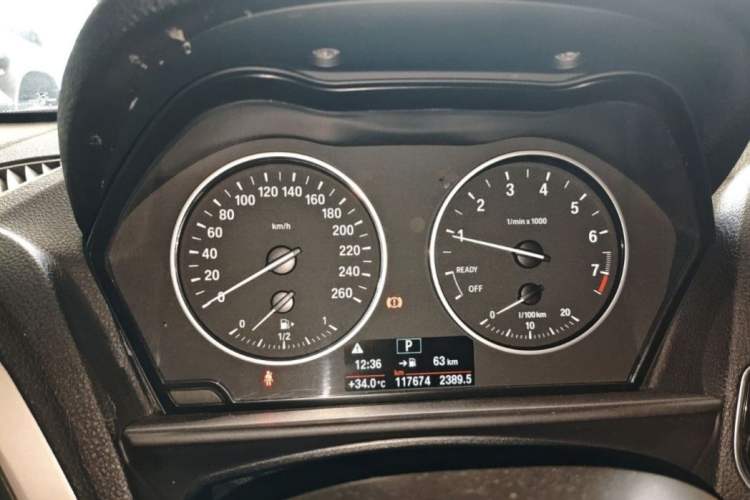 Used BMW 1 Series 2016 118i Leading Model Odometer Close Up