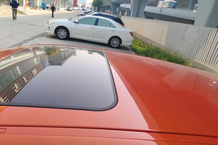 Used BMW 1 Series 2016 118i Leading Model Roof