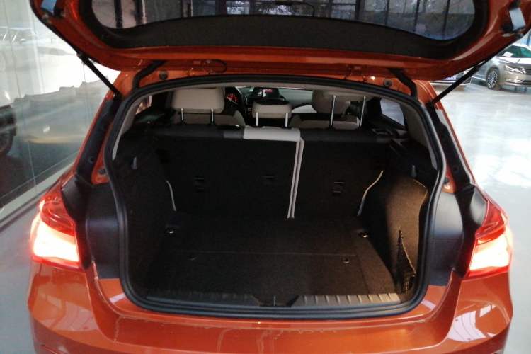 Used BMW 1 Series 2016 118i Urban Design Package Trunk