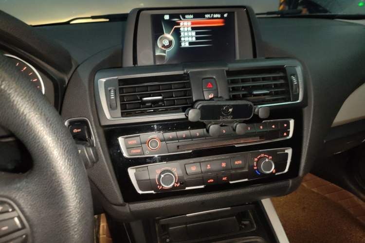 Used BMW 1 Series 2016 118i Leading Model Audio And AC Panel