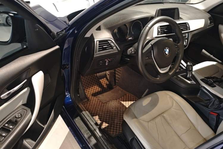 Used BMW 1 Series 2016 118i Leading Model Driver Seat