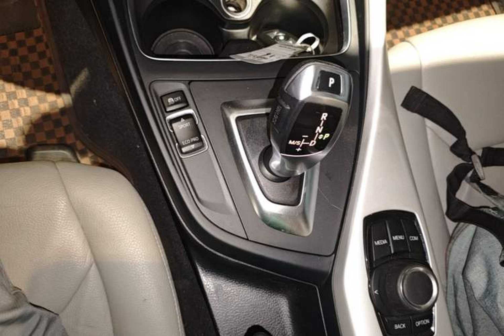 Used BMW 1 Series 2016 118i Leading Model Gear Lever