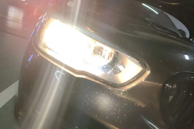 Used BMW 1 Series 2016 118i Leading Model Right Front Headlight