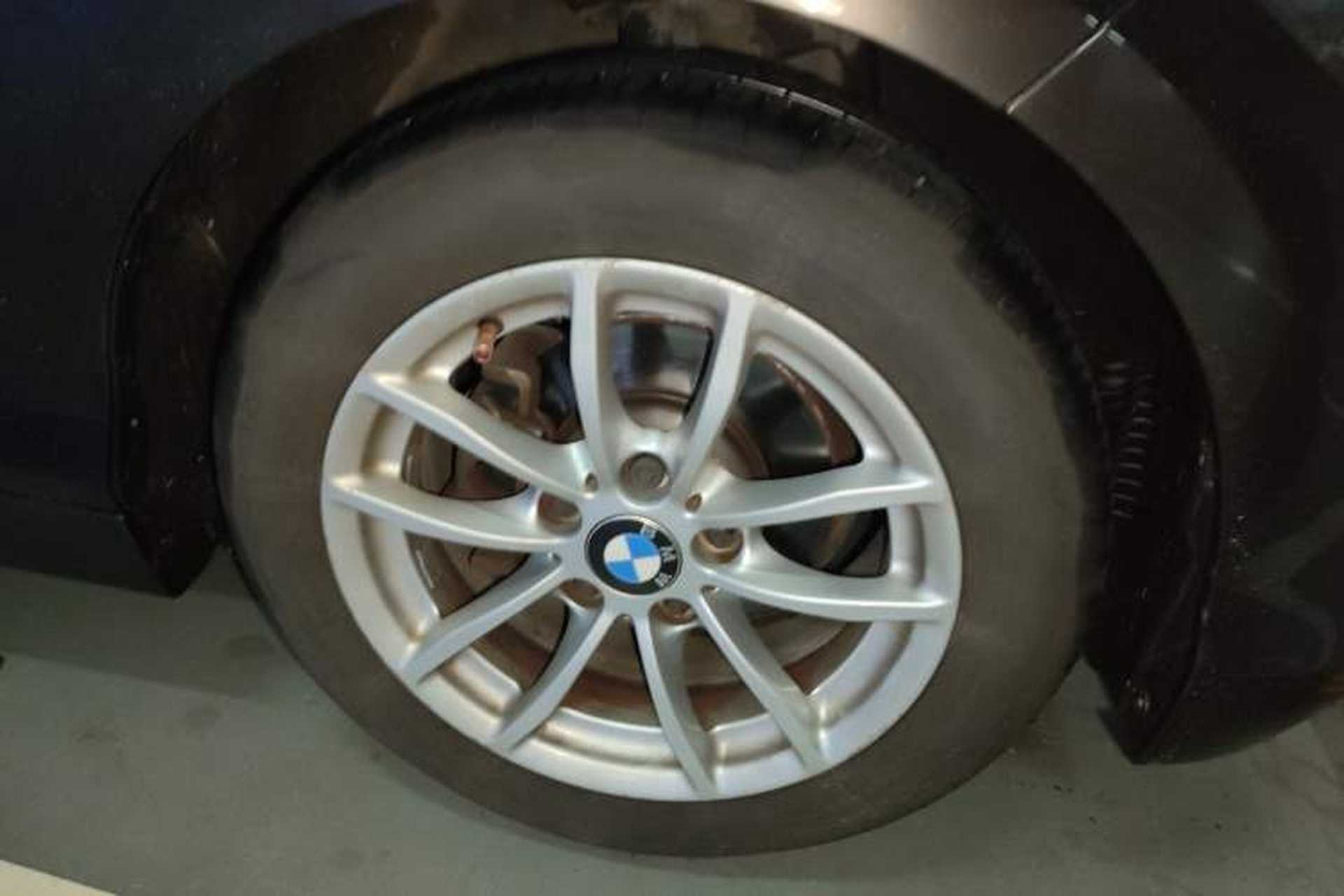 Used BMW 1 Series 2016 118i Leading Model Right Front Wheel Hub