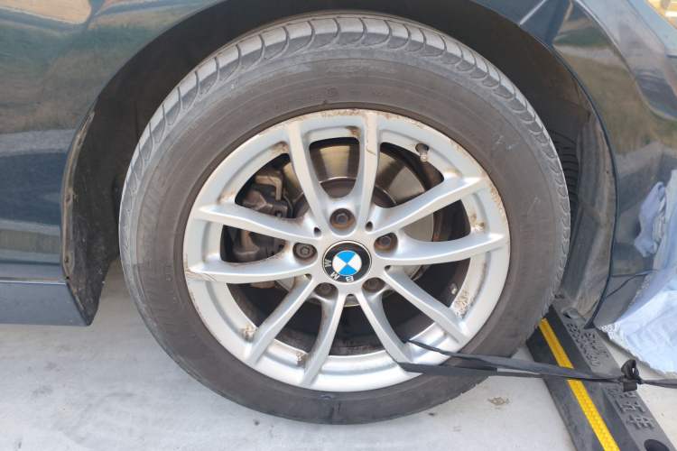 Used BMW 1 Series 2016 118i Leading Model Right Front Wheel Hub
