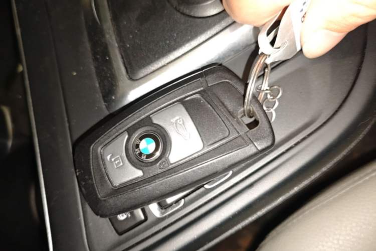 Used BMW 1 Series 2016 118i Leading Model Vehicle Key