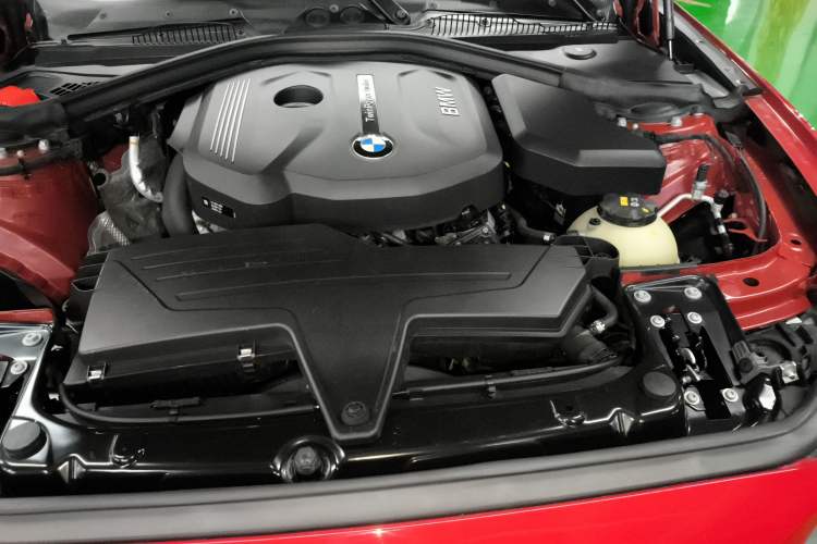 Used BMW 1 Series 2016 118i Leading Model Engine Bay