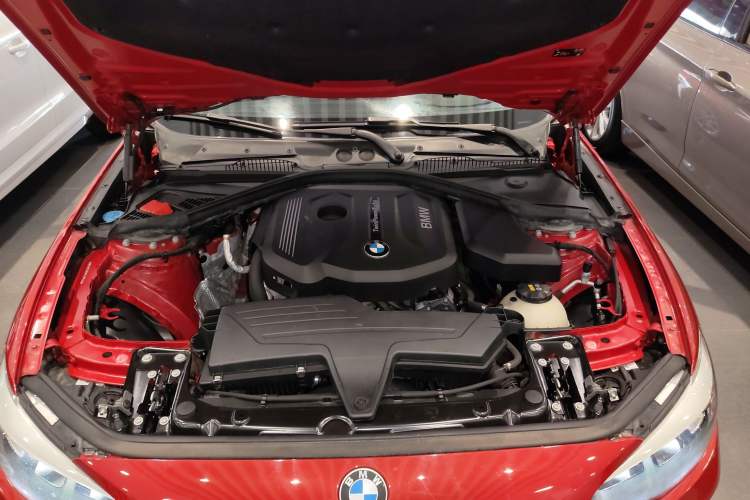 Used BMW 1 Series 2016 118i Leading Model Engine Bay