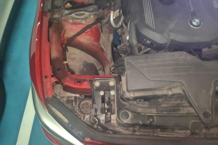Used BMW 1 Series 2016 118i Leading Model Engine Bay Right
