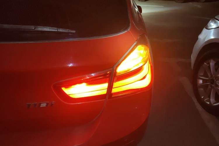 Used BMW 1 Series 2016 118i Leading Model Exterior 1