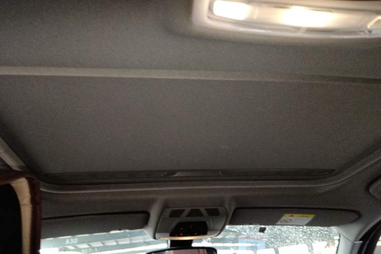 Used BMW 1 Series 2016 118i Leading Model Headliner
