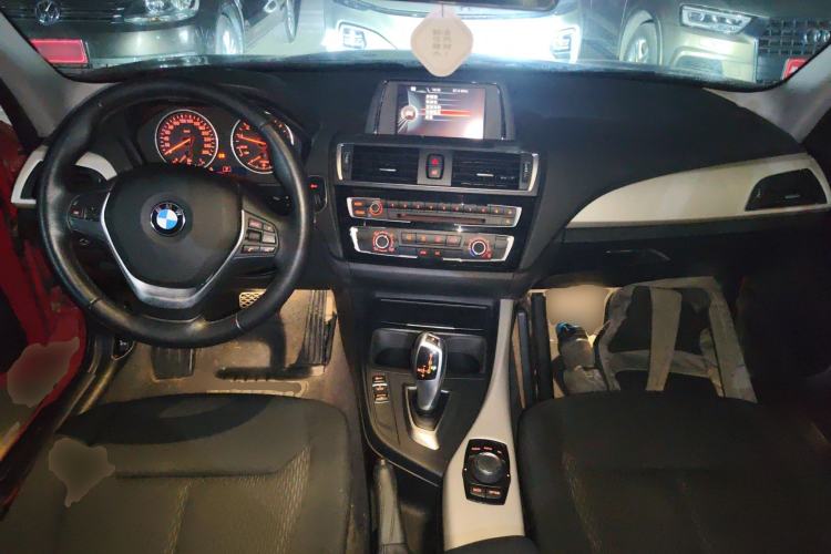 Used BMW 1 Series 2016 118i Leading Model Interior 2