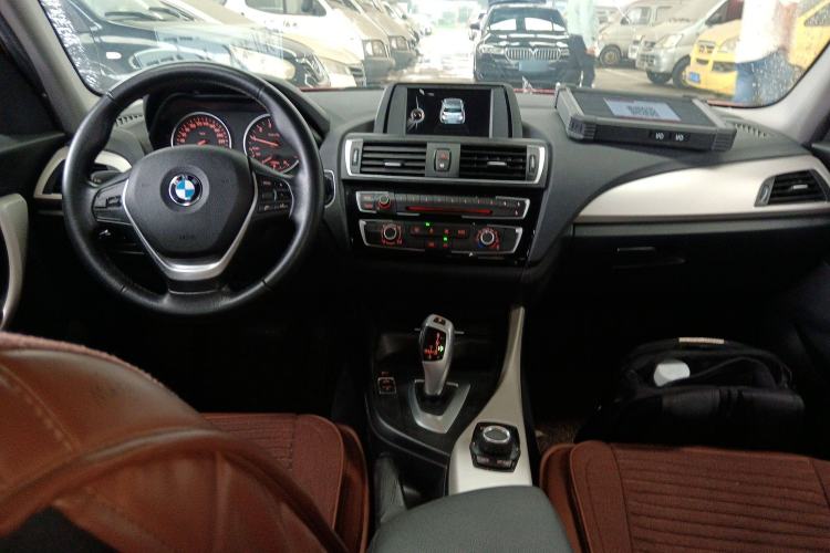 Used BMW 1 Series 2016 118i Leading Model Interior 2