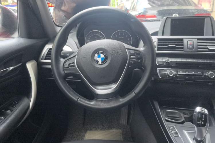 Used BMW 1 Series 2016 118i Leading Model Steering Wheel