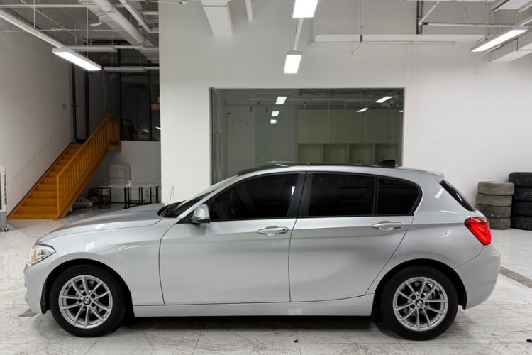 Used BMW 1 Series 2016 118i Leading Model Exterior 5