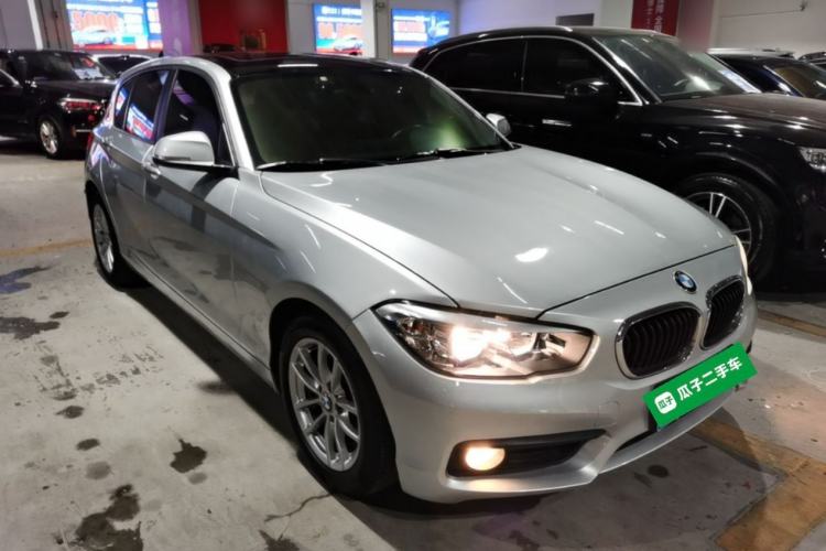 Used BMW 1 Series 2016 118i Leading Model Front Right 45 Deg