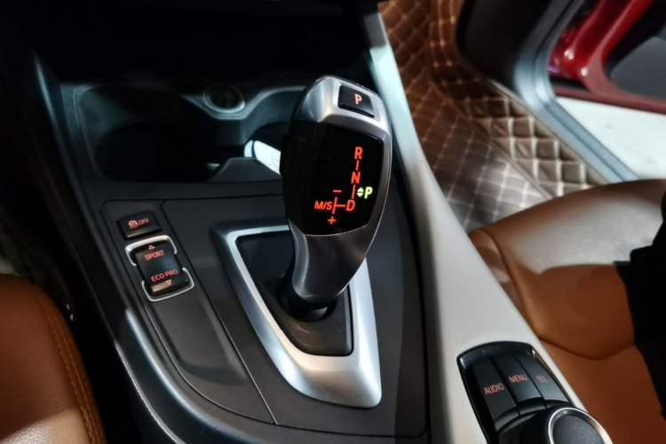Used BMW 1 Series 2016 118i Leading Model Gear Lever