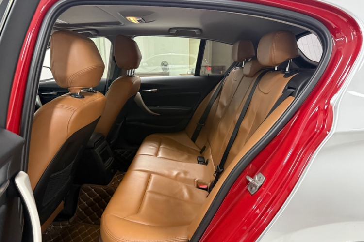 Used BMW 1 Series 2016 118i Leading Model Interior 7