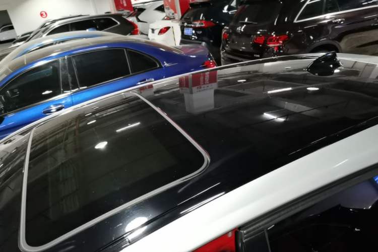Used BMW 1 Series 2016 118i Leading Model Roof
