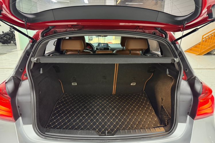 Used BMW 1 Series 2016 118i Leading Model Trunk