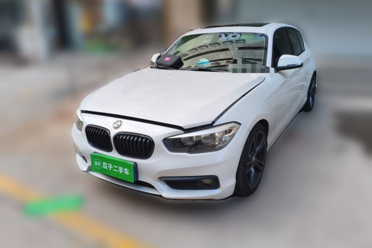 Used BMW 1 Series 2016 120i Leading Model Guazi used car, China used car export, Used car for sale, Used cars, Cheapest cars for sale