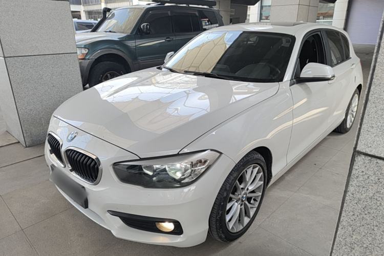 Used BMW 1 Series 2016 120i Leading Model Guazi used car, China used car export, Used car for sale, Used cars, Cheapest cars for sale