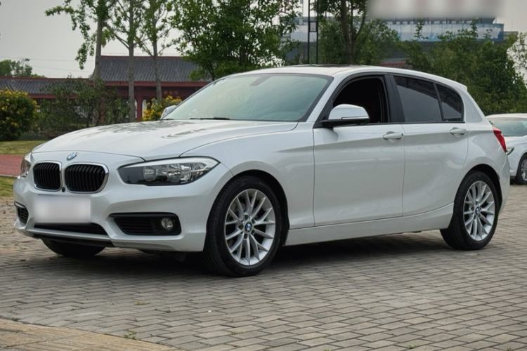 Used BMW 1 Series 2016 120i Leading Model Guazi used car, China used car export, Used car for sale, Used cars, Cheapest cars for sale