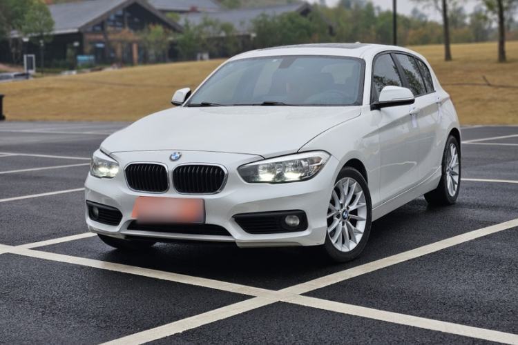 Used BMW 1 Series 2016 120i Leading Model Guazi used car, China used car export, Used car for sale, Used cars, Cheapest cars for sale