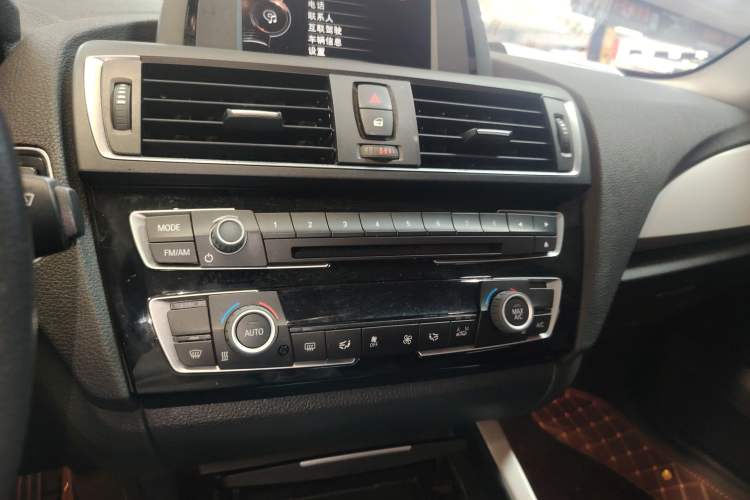 Used BMW 1 Series 2016 120i Leading Model Audio And AC Panel