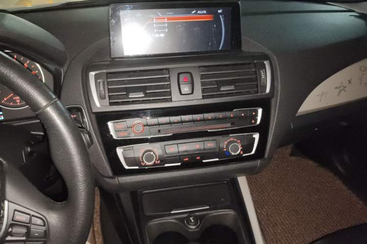 Used BMW 1 Series 2016 118i Leading Model Audio And AC Panel