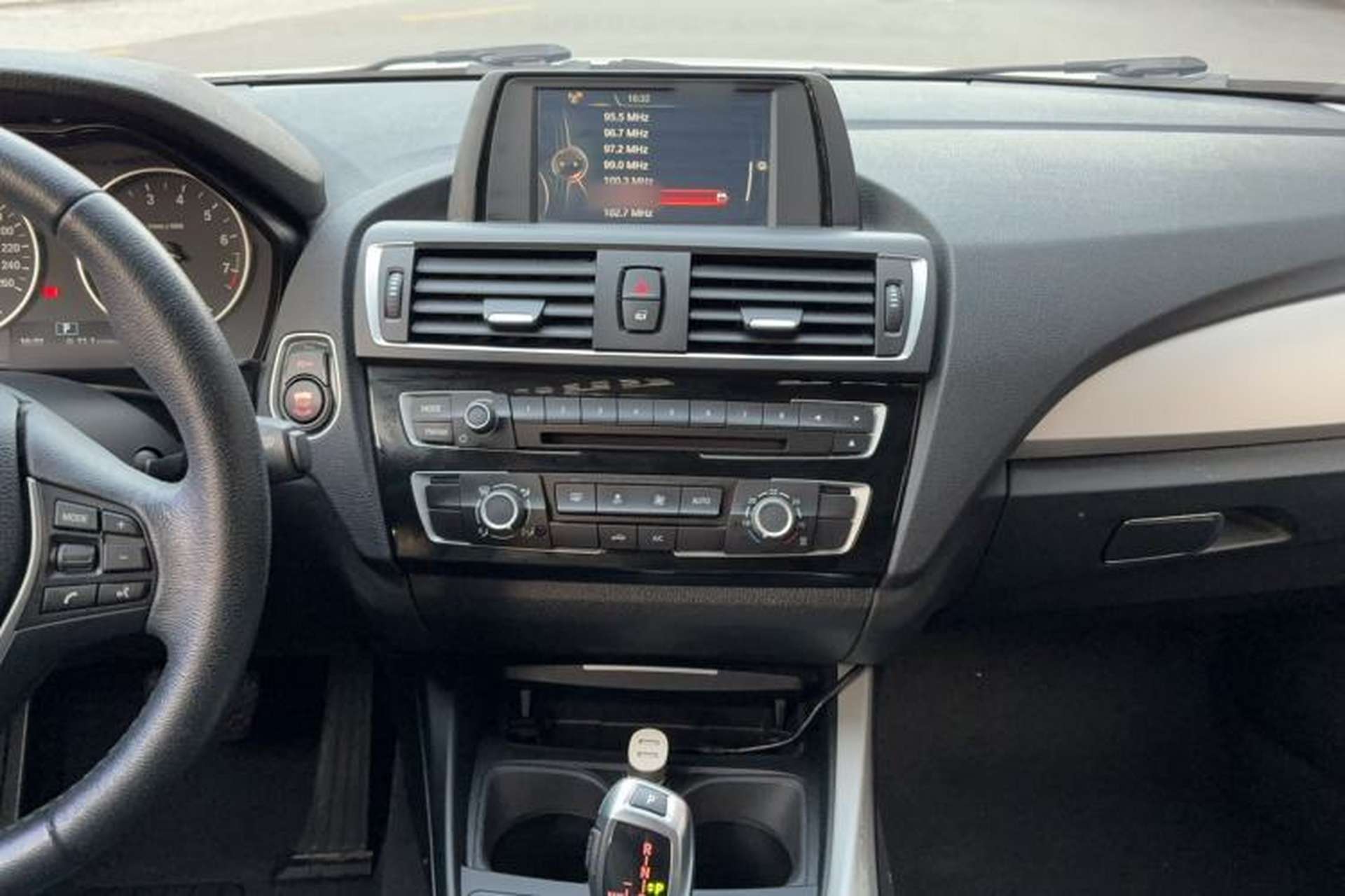 Used BMW 1 Series 2016 118i Leading Model Audio And AC Panel