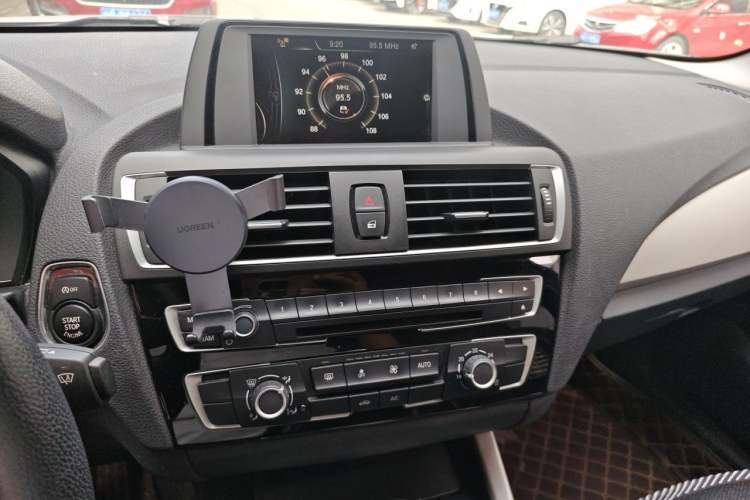 Used BMW 1 Series 2016 118i Leading Model Audio And AC Panel