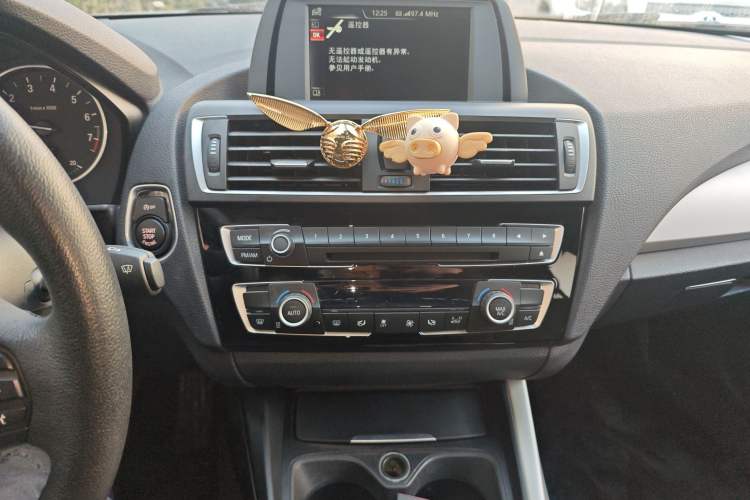 Used BMW 1 Series 2016 120i Leading Model Audio And AC Panel